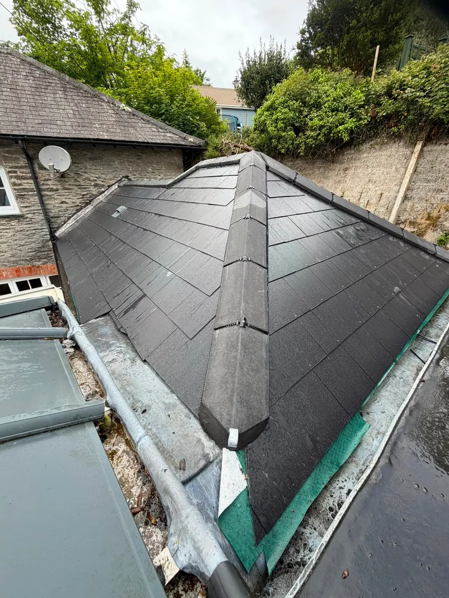 Slate valley with new lead, Dawn Roofs Ltd